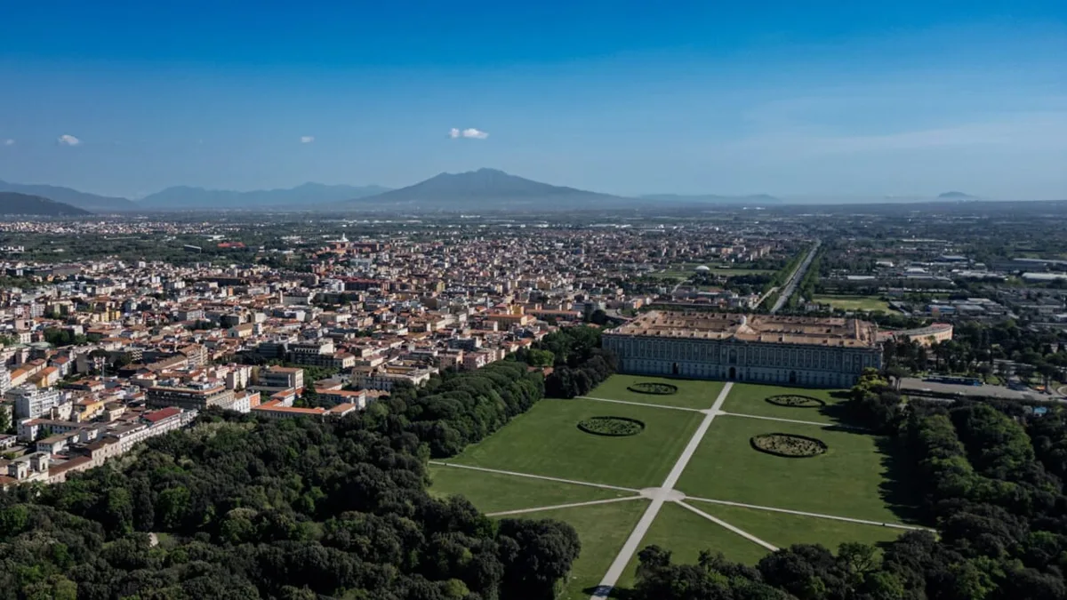 🚴 Il Giro della Campania torna dopo 25 anni: partenza dalla Reggia di Caserta e arrivo a Napoli