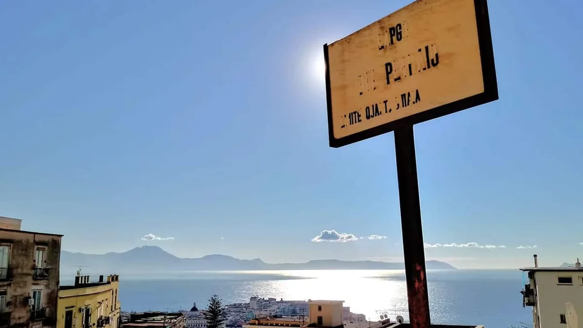 🚶&zwj;♀️ Il Petraio per la Festa della Repubblica: una passeggiata tra storia, arte e panorami di Napoli