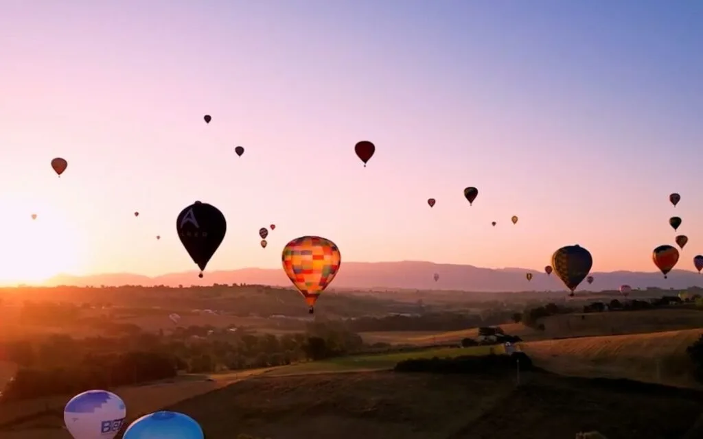 🎈 Vola tra i Templi di Paestum!